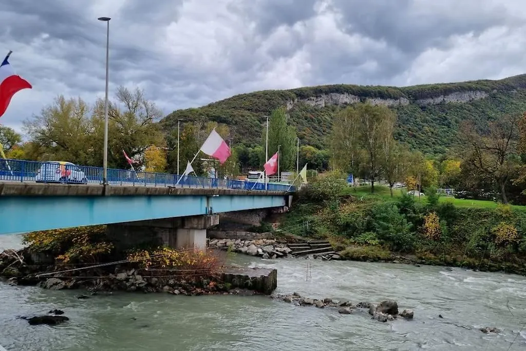 Appartement Maison Tout Confort - Cosy Villa - Aux Portes De Geneve Ch Et Proche D'Annecy - Wifi Et Parking Gratuits Etrembieres Lägenhet